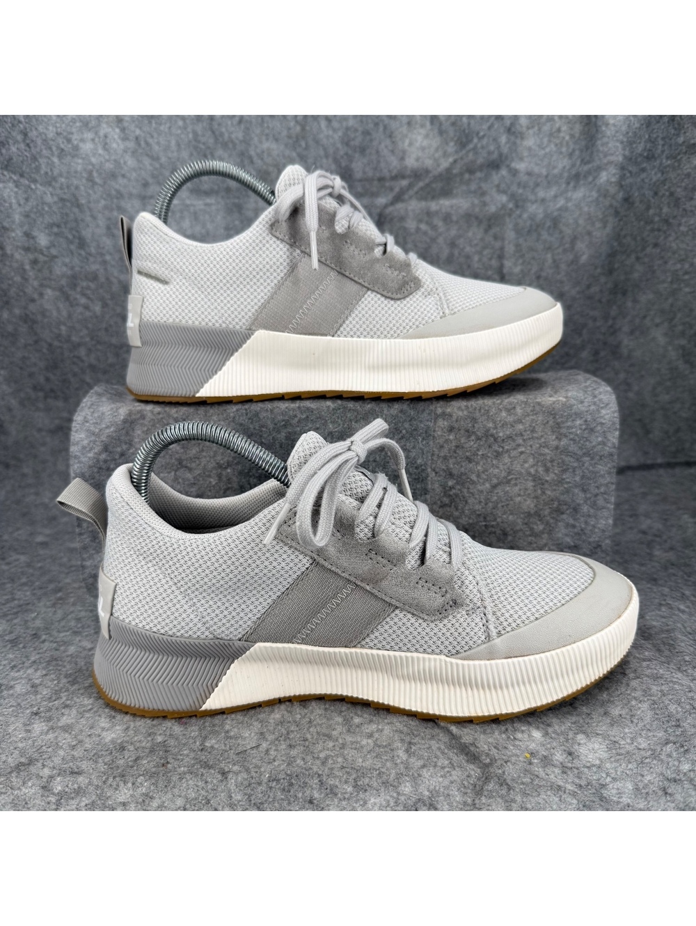 Sorel Out ‘N About III Low Waterproof Shoes NL4860-009 Gray Women Size 8.5 389